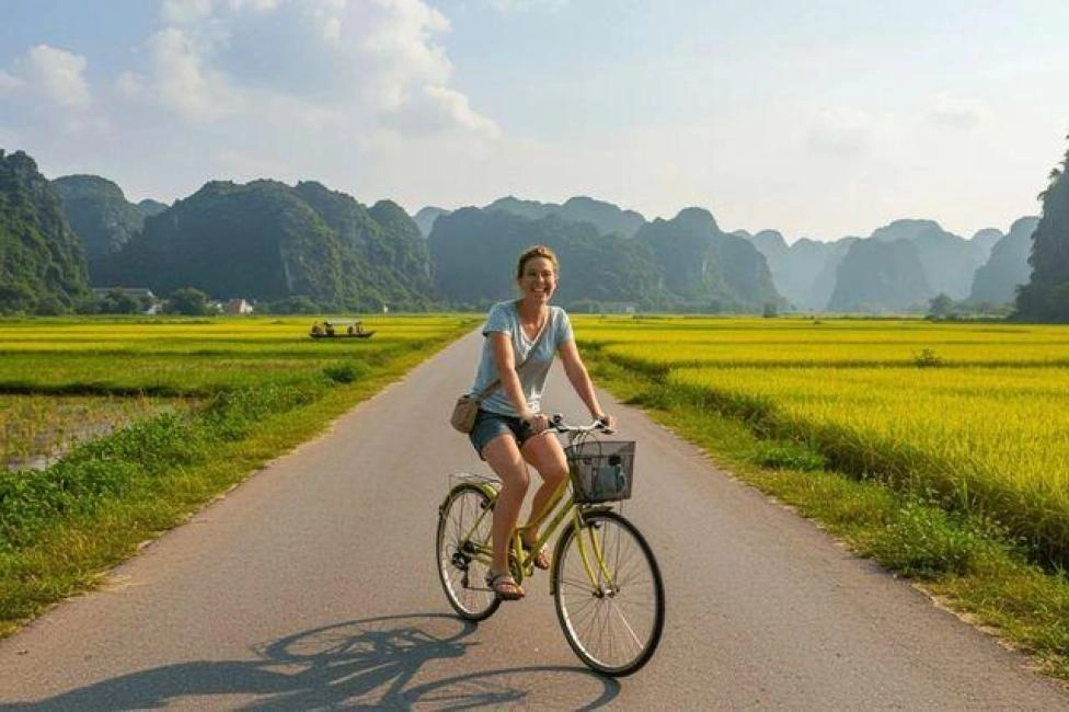 Private Tour | Incense Village, Hoa Lu Ancient Capital & Van Long Wetland from Hanoi